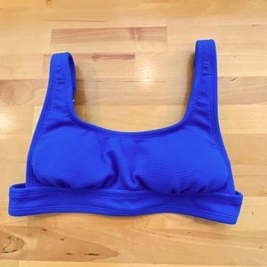 Target bikini top. Worn couple times. Very comfortable swim suit top.